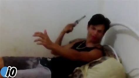Man shot himself in the head playing roulette russia (Aftermath).